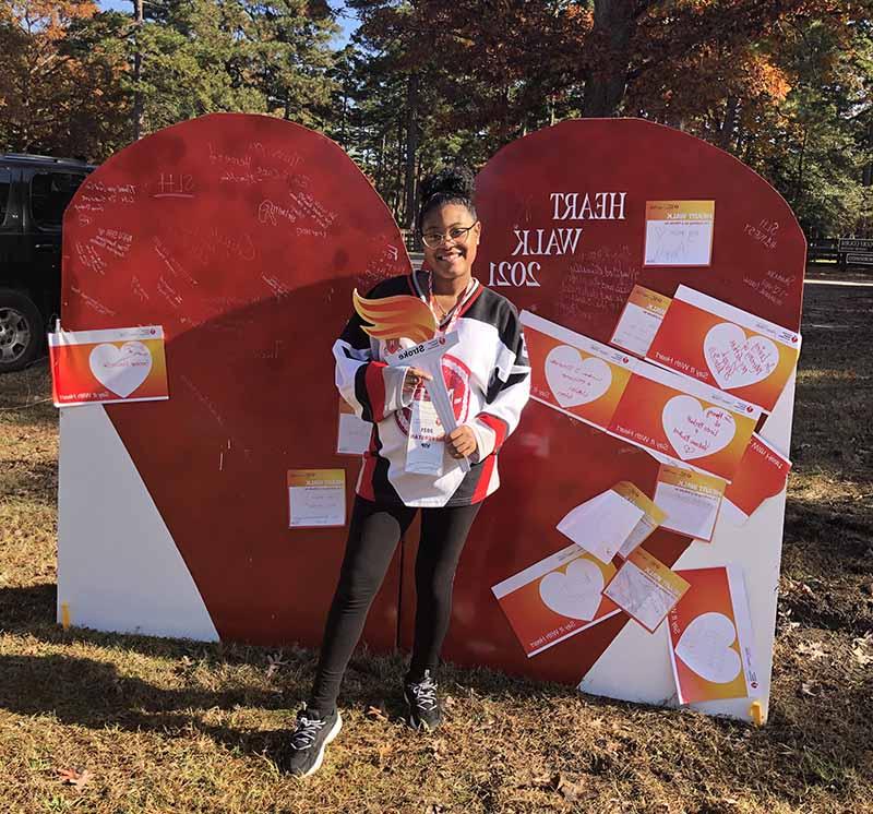 克里斯蒂娜·萨尔迪瓦参加了2021年弗吉尼亚州汉普顿路半岛心脏步行活动. (图片由Christina Saldivar提供)